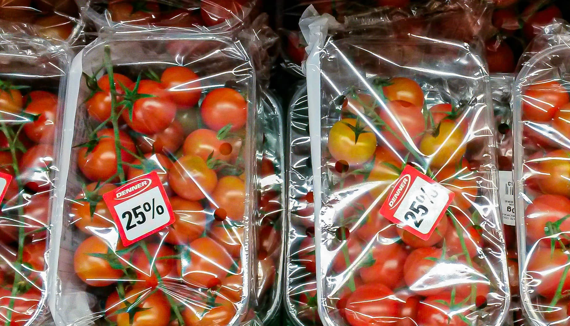 Cherry tomatoes in packs from Denner