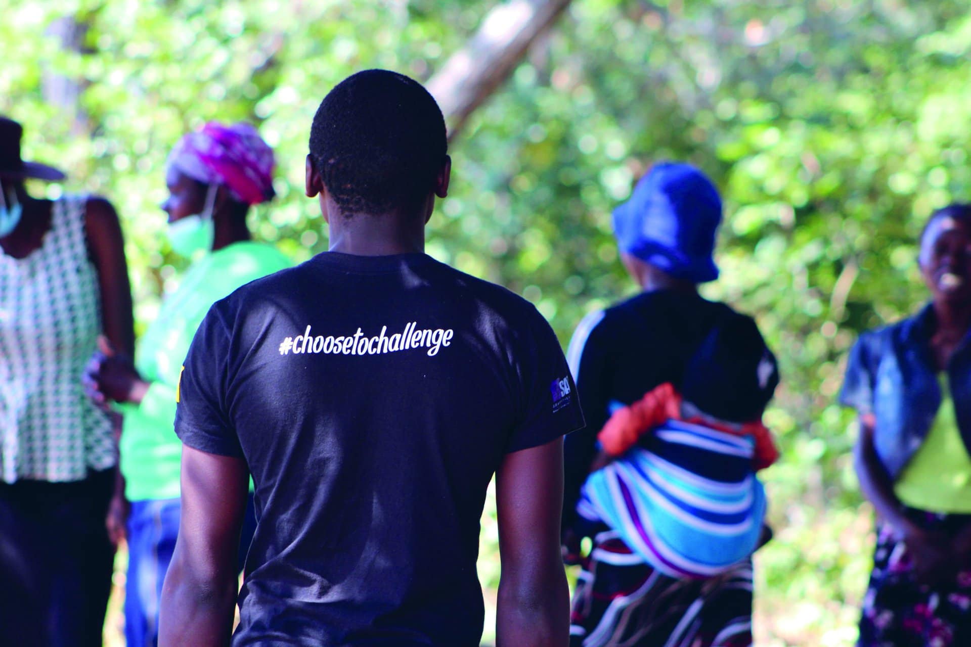 decolonizing aid magazin 3 title