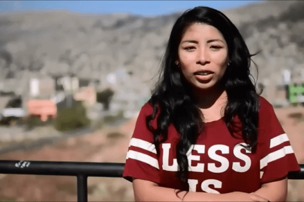 Screenshot aus dem Video mit Erika Roxana Huachaca Tello aus Peru.